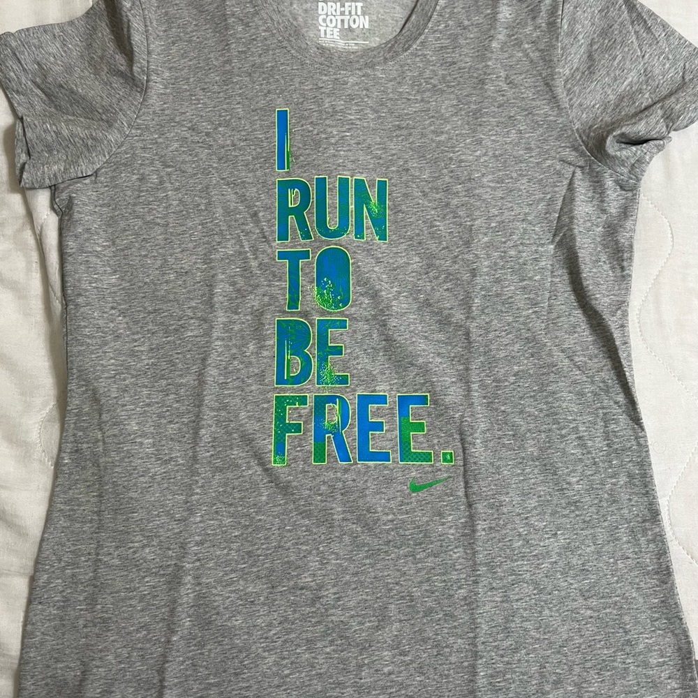Nike t-shirt